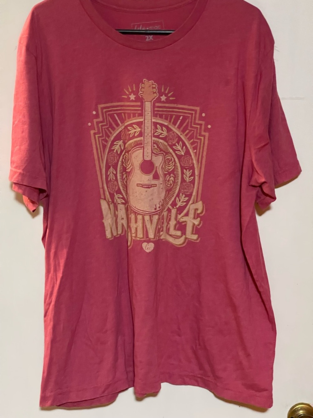 lululemon athletica Red Graphic Nashville Guitar Short Sleeve Tee